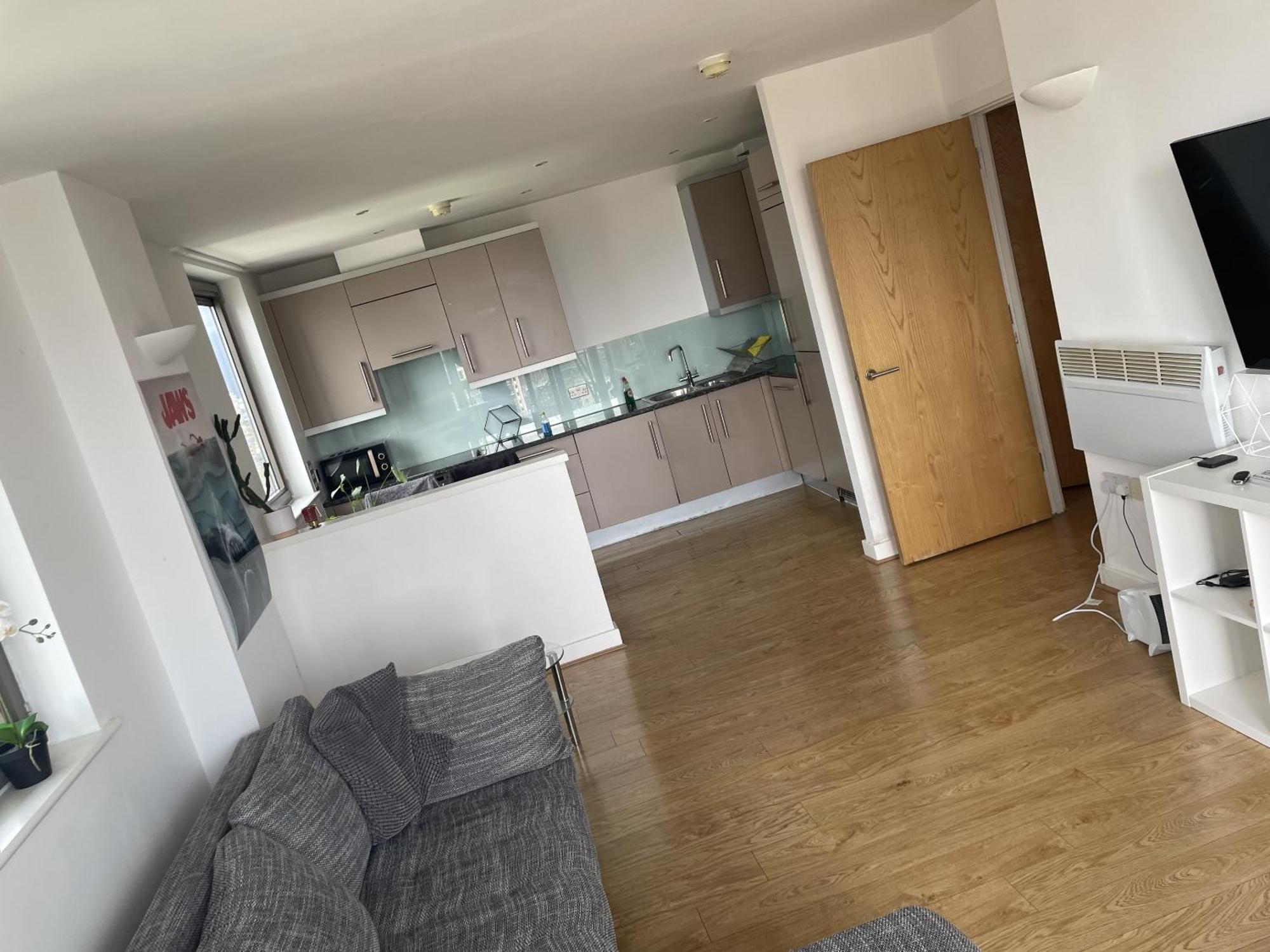 Whitechapel Two Bedroom Luxury Apartment - Free Private Parking - City Views ロンドン エクステリア 写真
